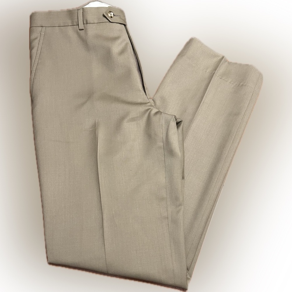 Jos A Banks Men’s Dress Pants in British Khaki 34x32